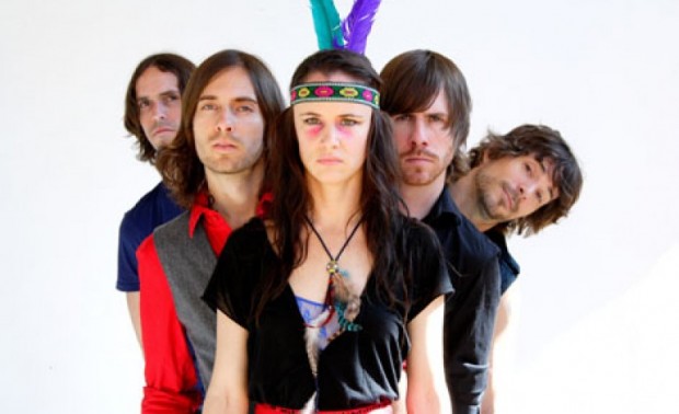 Juliette-Licks-05-770x470